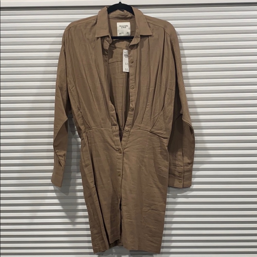 Women’s never worn Abercrombie shirt dress MTALL